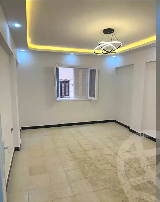 https://aqarmap.com.eg/en/listing/7123270-for-sale-alexandria-al-agamy-el-hanouvel-radwan-st