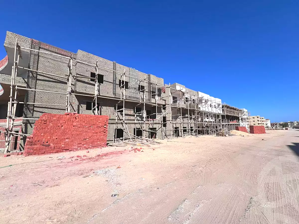 https://aqarmap.com.eg/ar/listing/7123299-for-sale-red-sea-hurghada-resorts-trivana-resort-al-karma