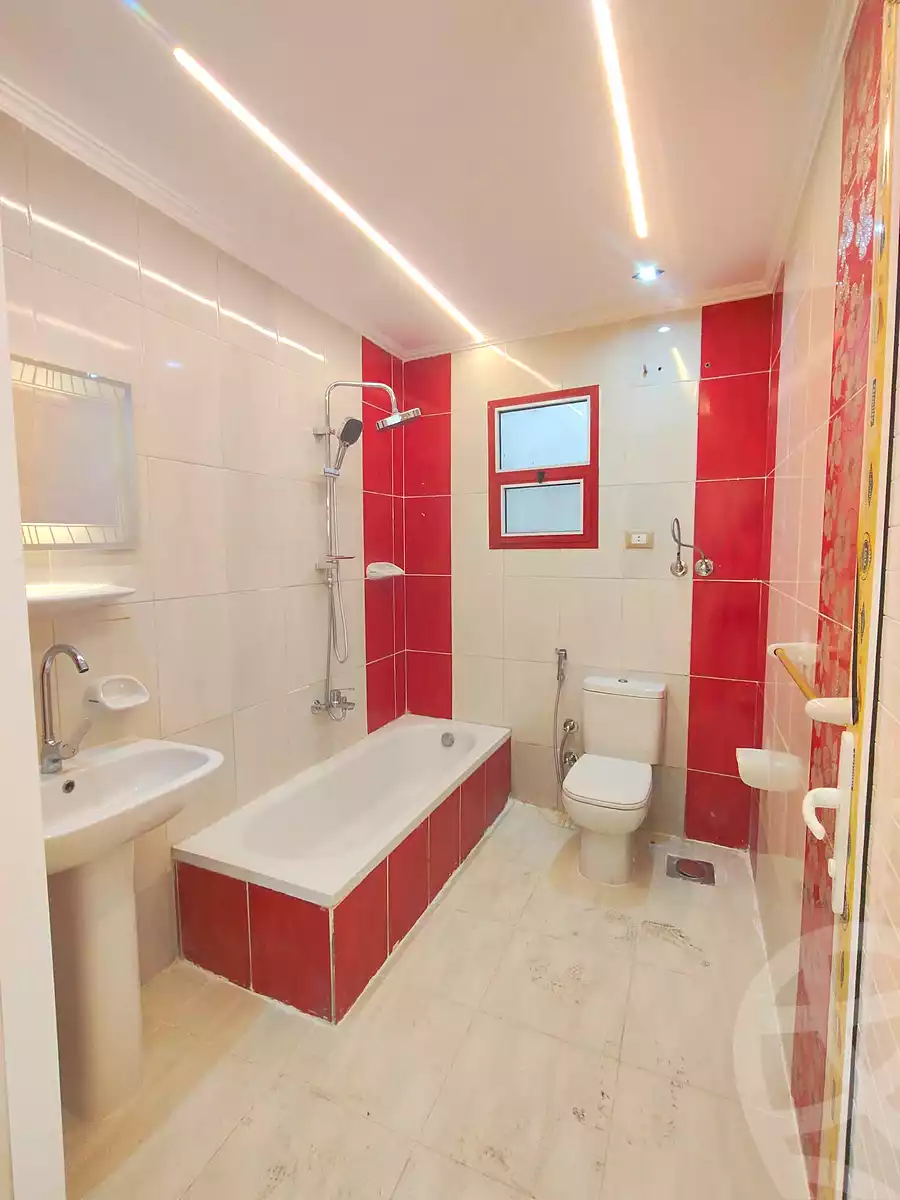https://aqarmap.com.eg/en/listing/7123374-for-sale-alexandria-el-mandara-shr-jml-bd-lnsr