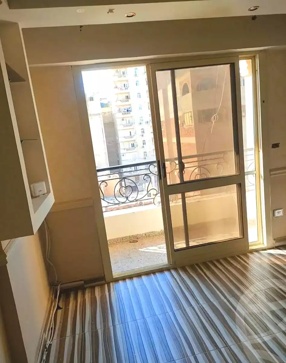 https://aqarmap.com.eg/en/listing/7123431-for-rent-alexandria-ganaklis