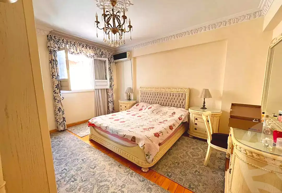https://aqarmap.com.eg/ar/listing/7123467-for-sale-alexandria-camp-cesar-port-said-street