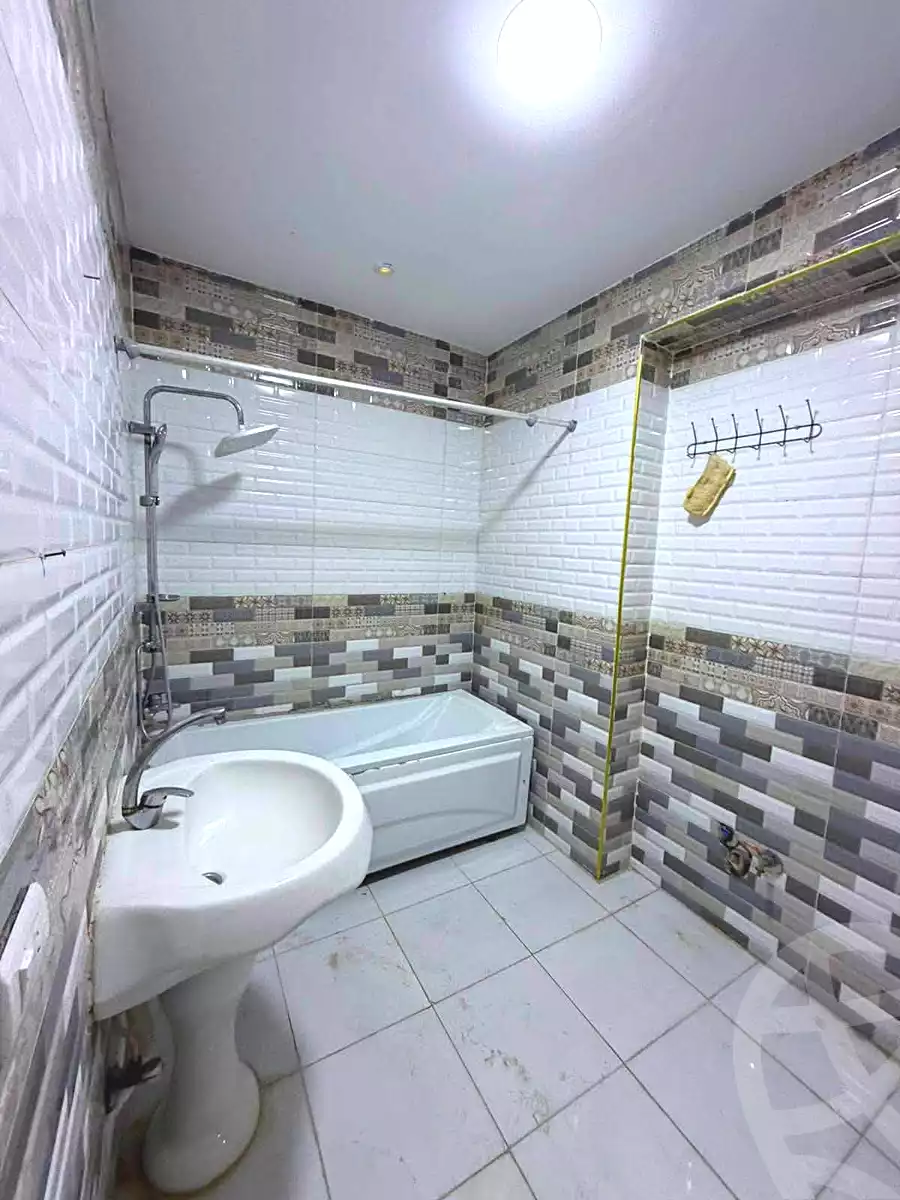 https://aqarmap.com.eg/ar/listing/7123599-for-rent-cairo-elnozha-Streettt-27