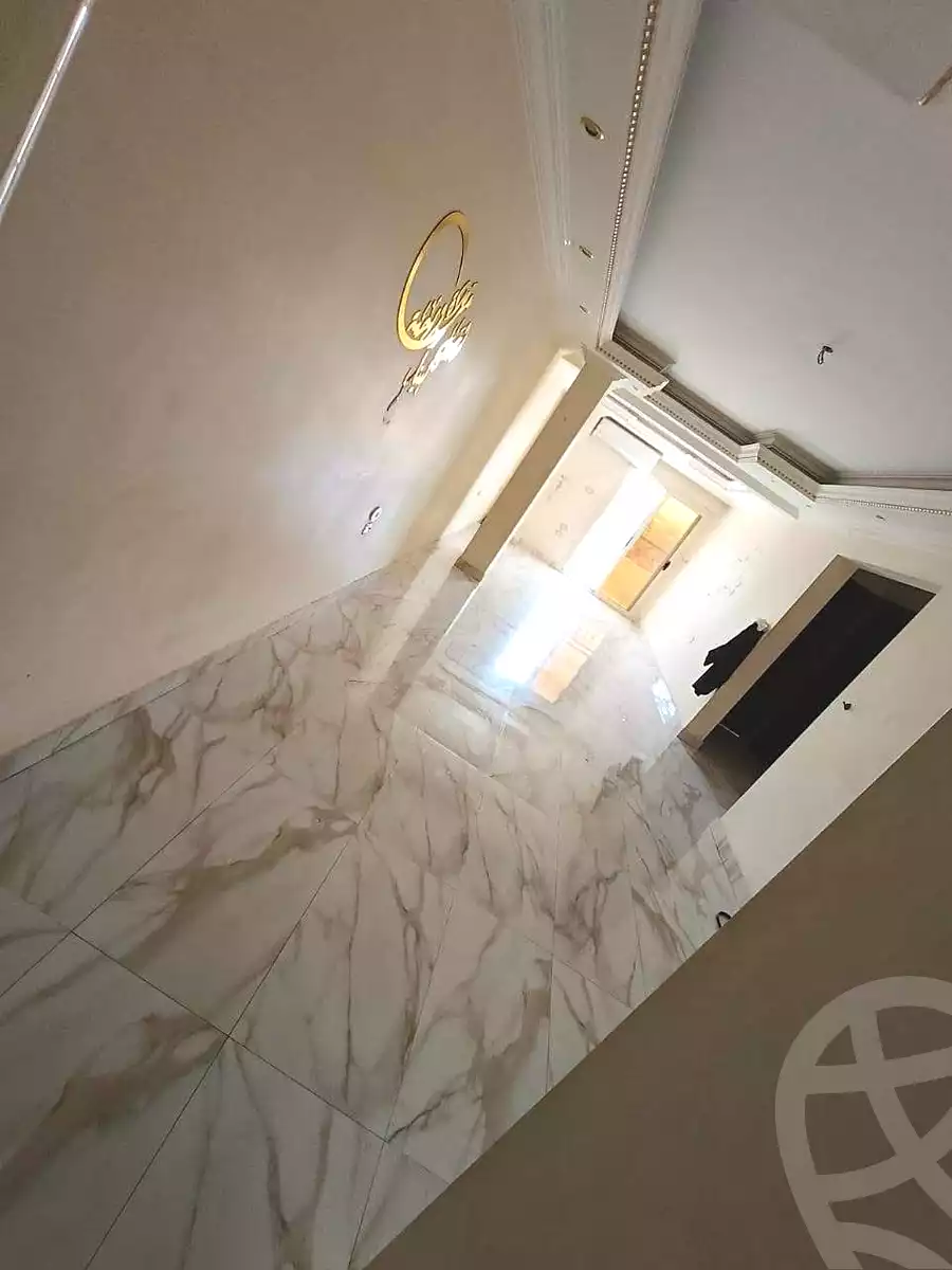 https://aqarmap.com.eg/en/listing/7123699-for-sale-cairo-helwan-ahmed-enci-st