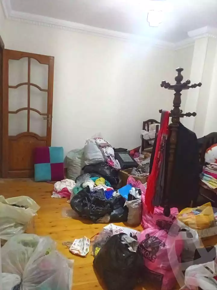 https://aqarmap.com.eg/en/listing/7123744-for-sale-alexandria-ganaklis-shr-mrtdy-bsh