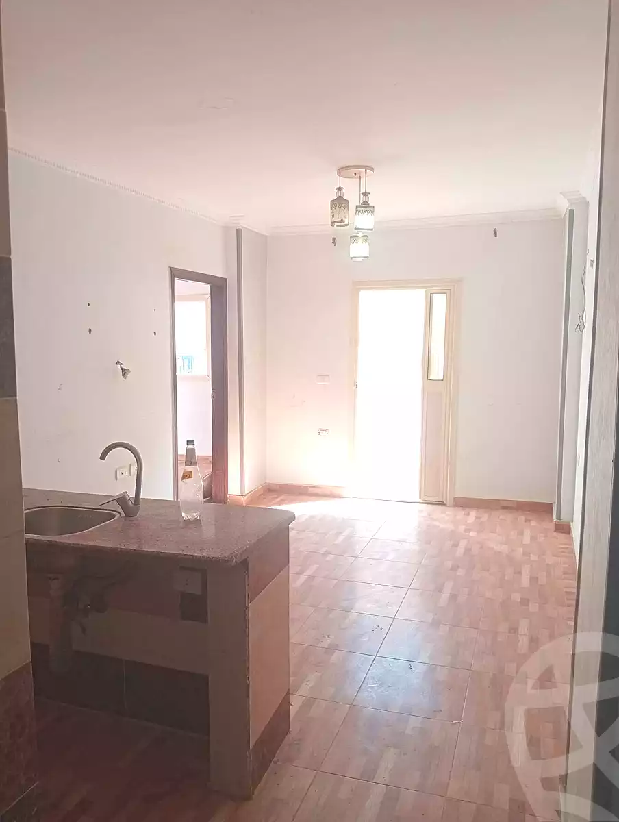 https://aqarmap.com.eg/ar/listing/7124230-for-sale-alexandria-al-agamy-lbytsh-el-hanafeya-st