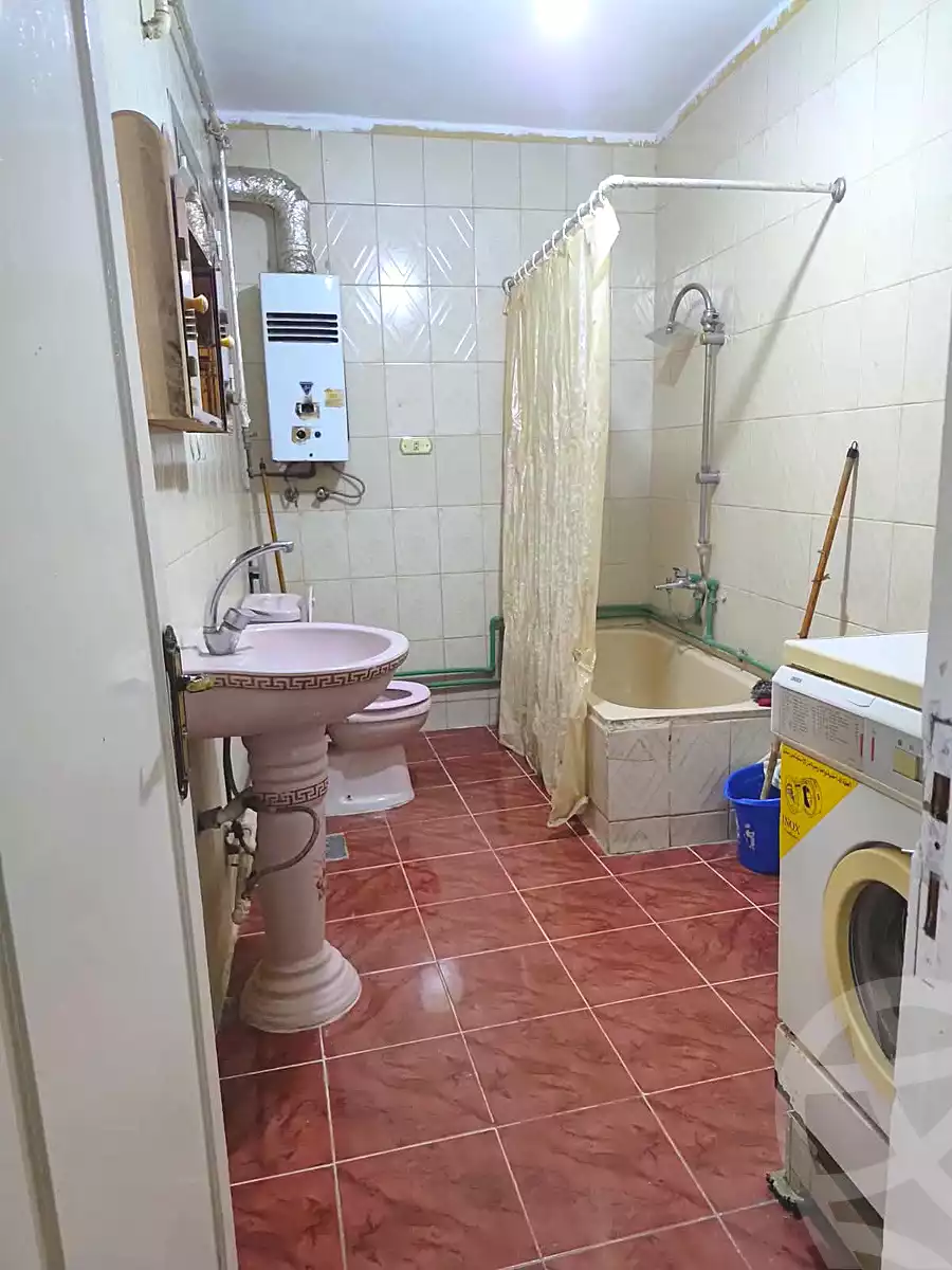 https://aqarmap.com.eg/ar/listing/7124335-for-rent-cairo-ain-shams-ain-shams-el-sharkia-shr-brhym-bd-lrzq