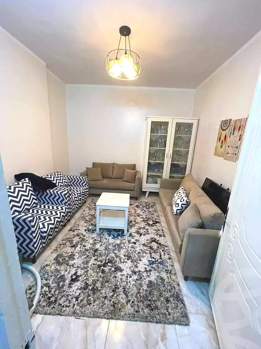 https://aqarmap.com.eg/en/listing/7124395-for-sale-cairo-helwan-helwan-el-sharkeya-ryad-pasha-st