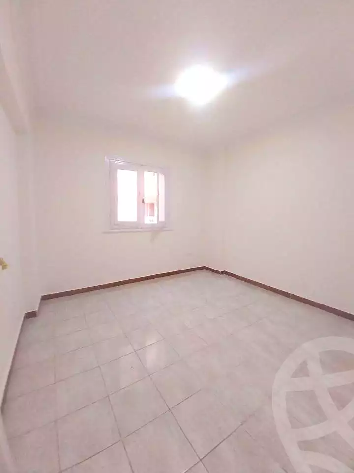 https://aqarmap.com.eg/ar/listing/7124558-for-sale-alexandria-al-agamy-shataa-el-nakheel