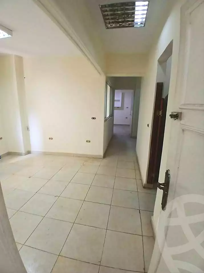 https://aqarmap.com.eg/ar/listing/7125034-for-rent-alexandria-miami
