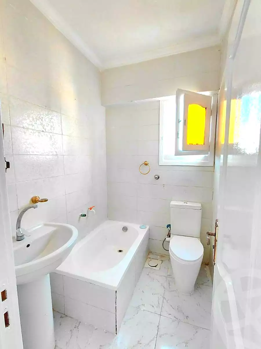 https://aqarmap.com.eg/ar/listing/7125272-for-sale-alexandria-al-agamy-shataa-el-nakheel
