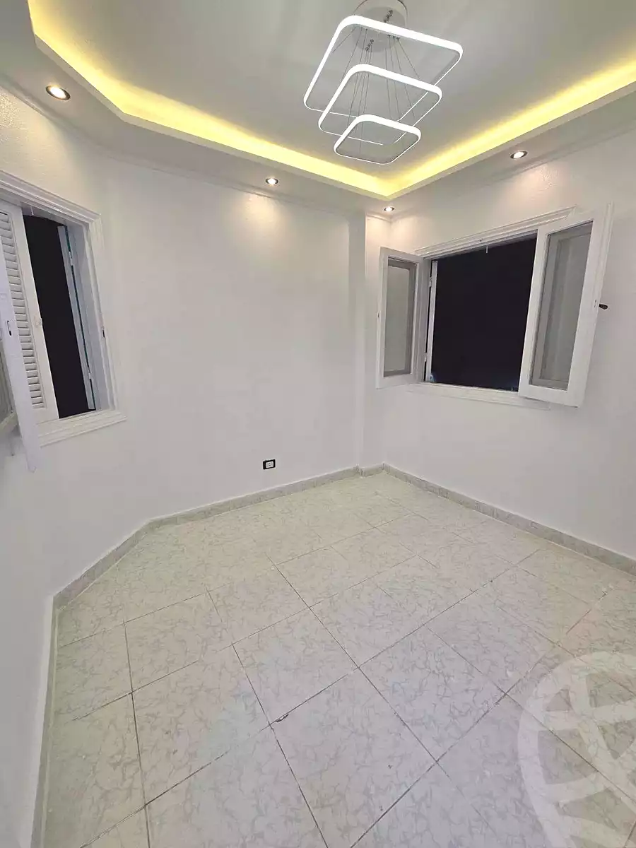 https://aqarmap.com.eg/en/listing/7125312-for-sale-alexandria-al-agamy-shataa-el-nakheel-street-10