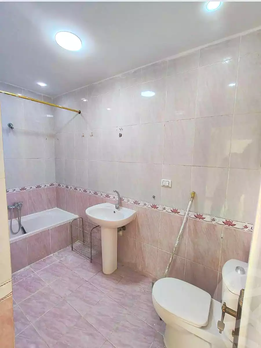 https://aqarmap.com.eg/en/listing/7125435-for-sale-alexandria-sydy-bshr-sydy-bshr-bhry-gamal-abd-el-nasir-st
