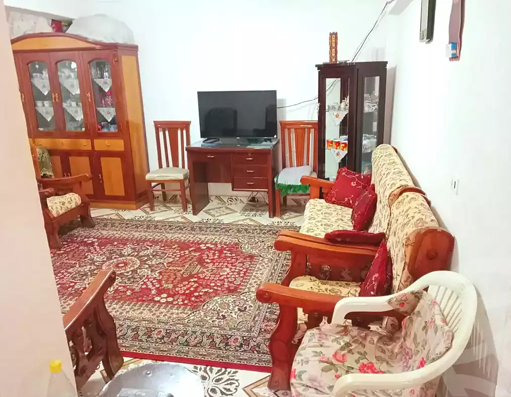 https://aqarmap.com.eg/ar/listing/7125459-for-sale-alexandria-al-agamy-el-hanouvel-radwan-st