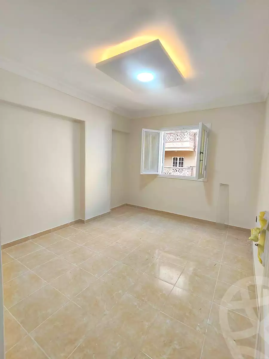 https://aqarmap.com.eg/ar/listing/7125480-for-sale-alexandria-miami-farook-abd-al-wahab-st