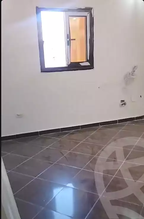 https://aqarmap.com.eg/ar/listing/7125554-for-rent-alexandria-al-agamy-el-hanouvel