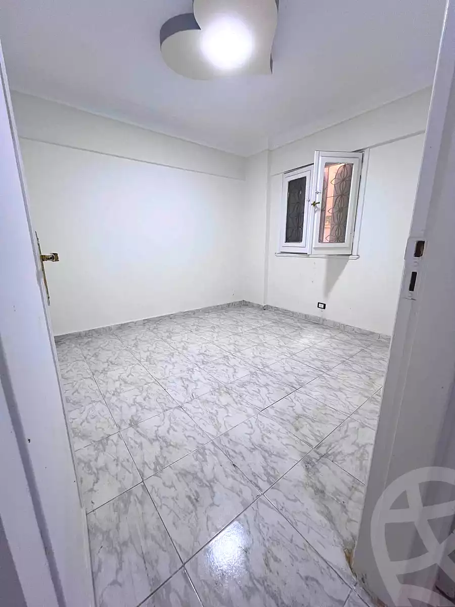 https://aqarmap.com.eg/en/listing/7125583-for-sale-alexandria-al-agamy-shataa-el-nakheel