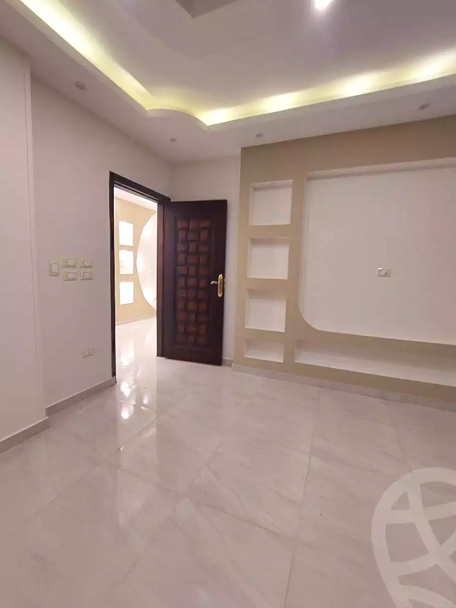 https://aqarmap.com.eg/ar/listing/7125682-for-sale-cairo-helwan-helwan-el-sharkeya-saleh-sobhy-st