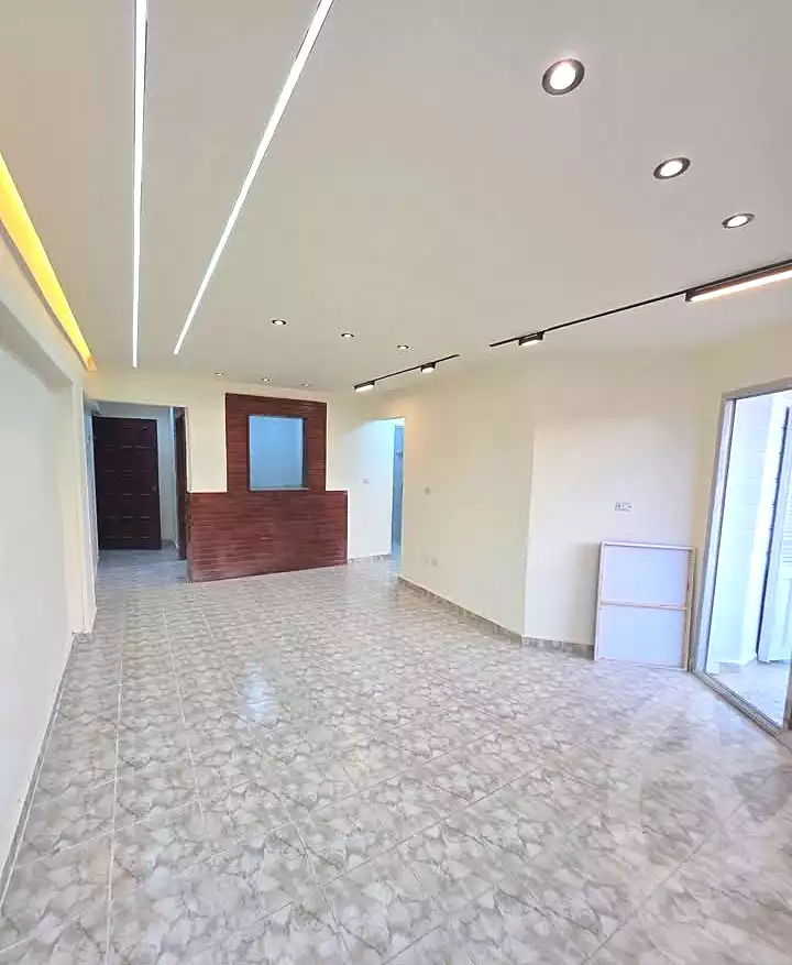 https://aqarmap.com.eg/en/listing/7125789-for-sale-alexandria-al-agamy-shataa-el-nakheel-street-37