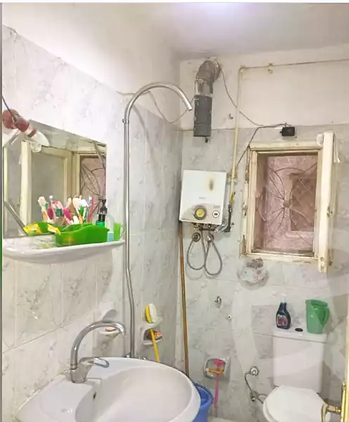 https://aqarmap.com.eg/ar/listing/7125822-for-sale-alexandria-al-agamy-el-hanouvel-amr-ibn-el-aas-st