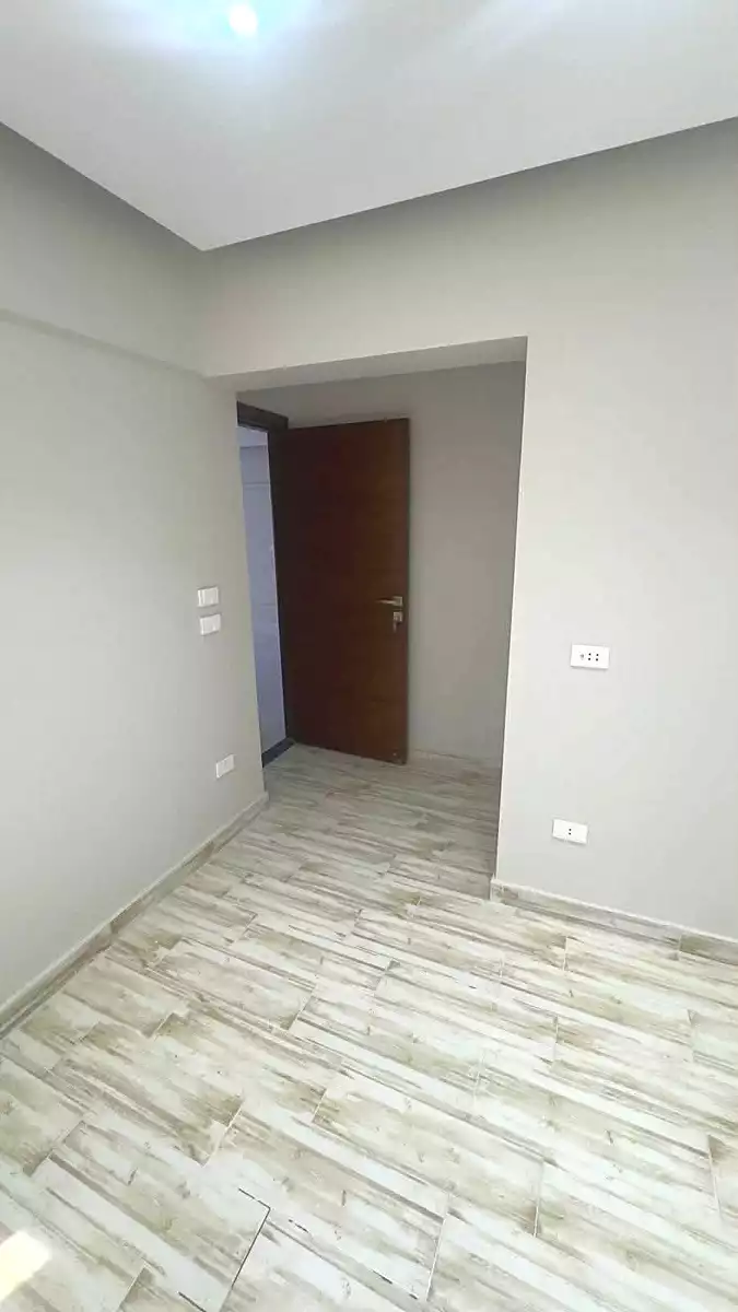 https://aqarmap.com.eg/en/listing/7126126-for-rent-alexandria-lsywf-gamila-city-compound