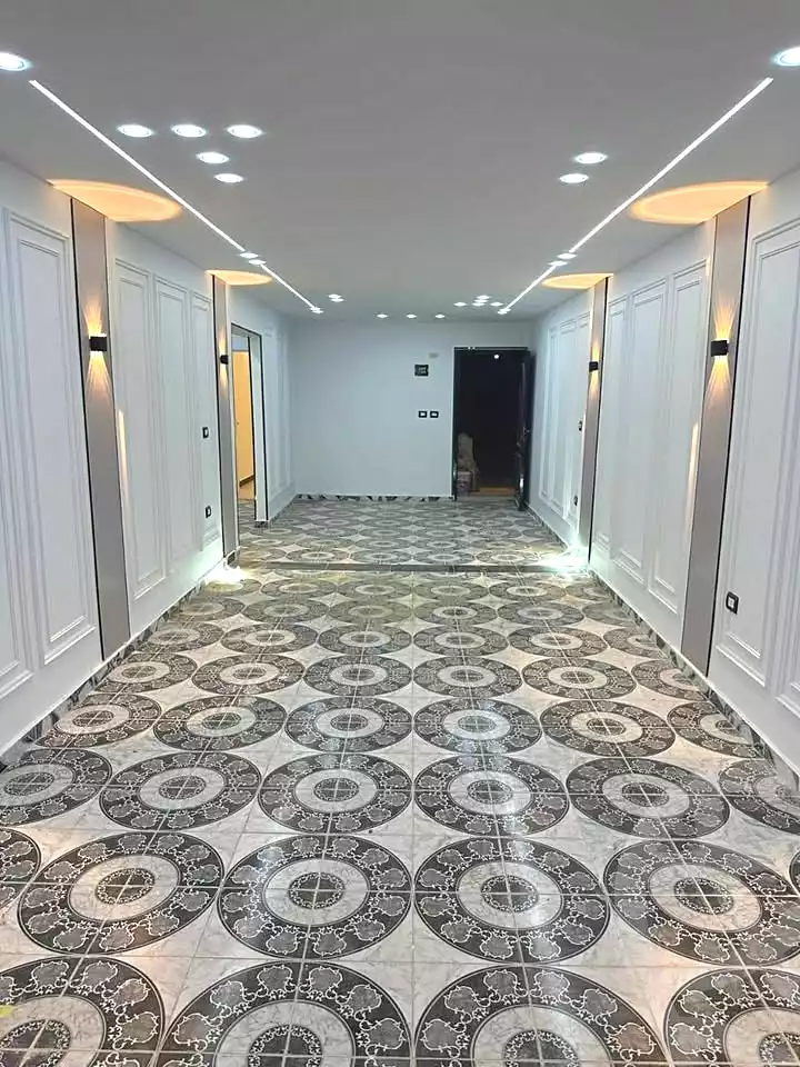 https://aqarmap.com.eg/ar/listing/7126190-for-sale-alexandria-al-agamy-el-hanouvel-radwan-st