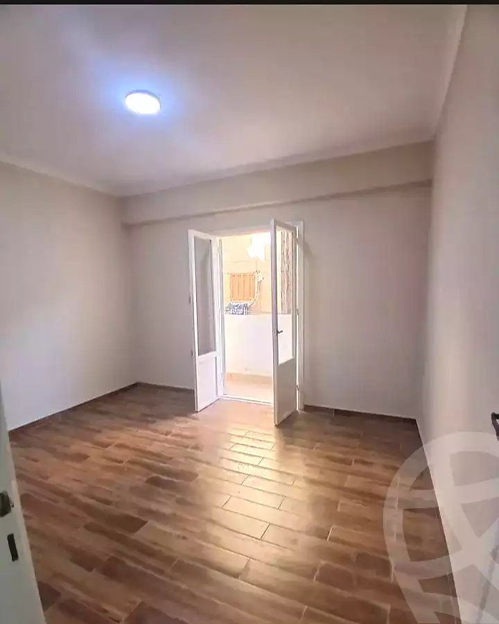 https://aqarmap.com.eg/ar/listing/7126763-for-sale-alexandria-el-asafra-ahmed-tiesser-st