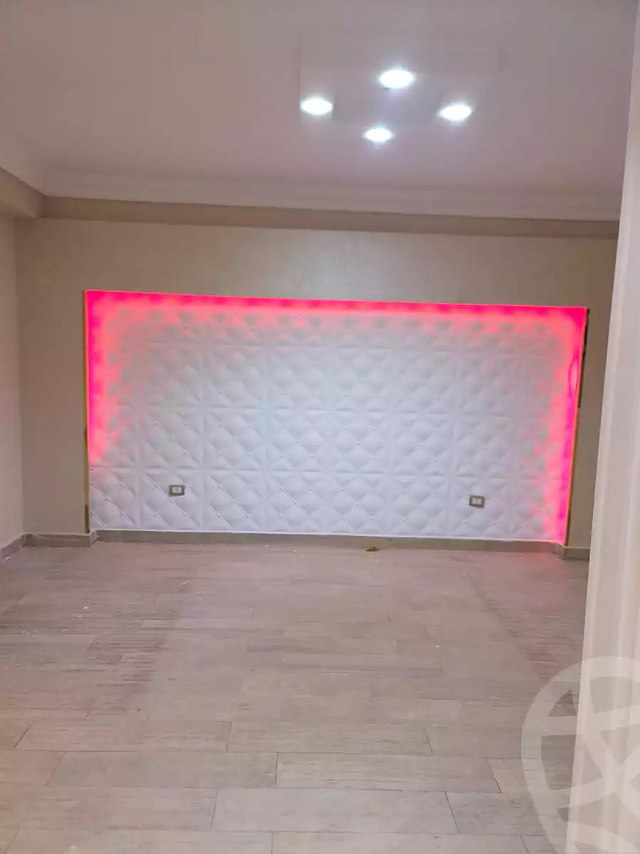 https://aqarmap.com.eg/ar/listing/7127015-for-sale-cairo-new-cairo-el-ahyaa-first-neighborhood-street-1