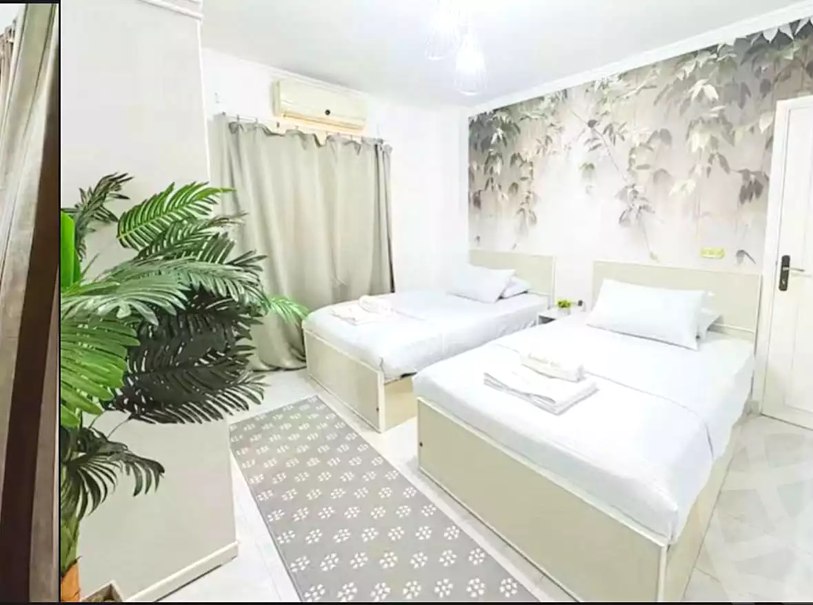 https://aqarmap.com.eg/ar/listing/7127299-for-sale-cairo-new-cairo-compounds-el-ashrafia