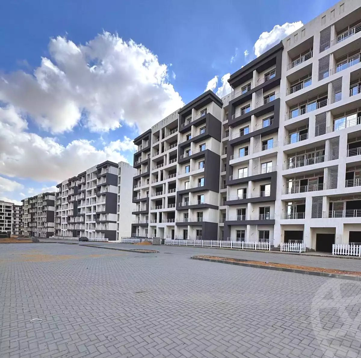 https://aqarmap.com.eg/ar/listing/7127452-for-sale-cairo-new-administrative-capital-r7-the-city-compound-master-group
