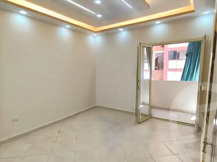 https://aqarmap.com.eg/ar/listing/7117050-for-sale-alexandria-el-asafra-l-sfr-bhry
