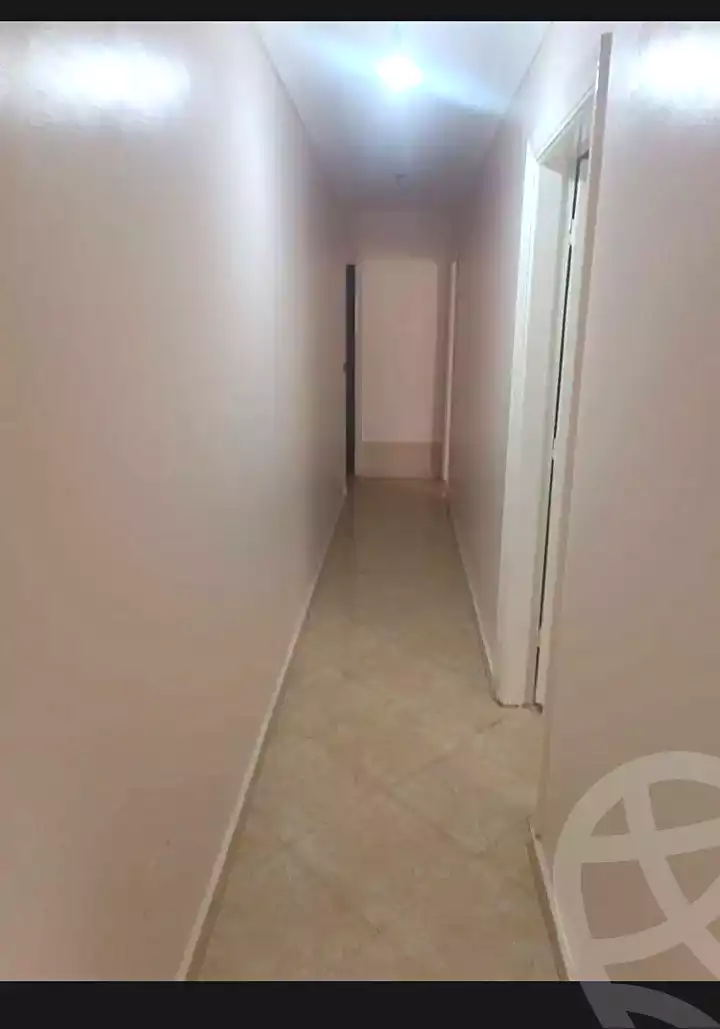 https://aqarmap.com.eg/ar/listing/7128302-for-rent-alexandria-ganaklis-shr-bw-qyr-tryq-lhry