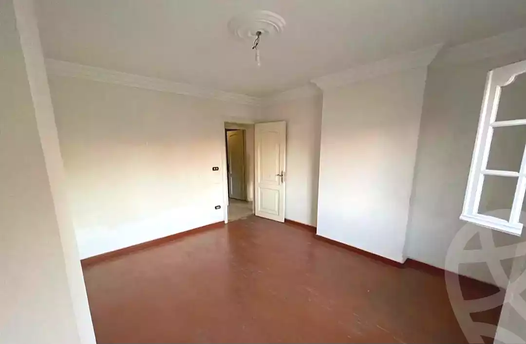 https://aqarmap.com.eg/en/listing/7128340-for-sale-alexandria-moharram-bey
