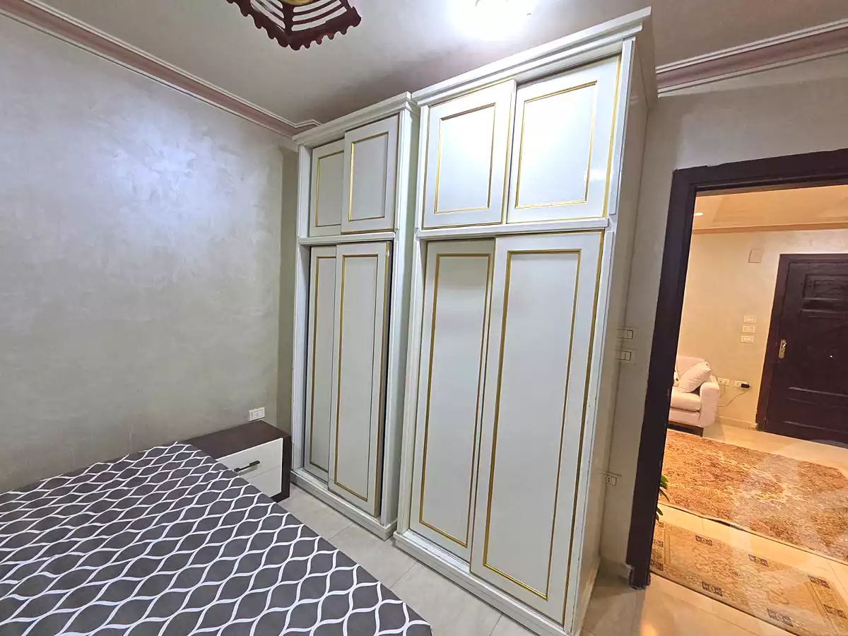 https://aqarmap.com.eg/ar/listing/7129010-for-rent-cairo-6th-of-october-mntq-fr-y-b-6-ktwbr