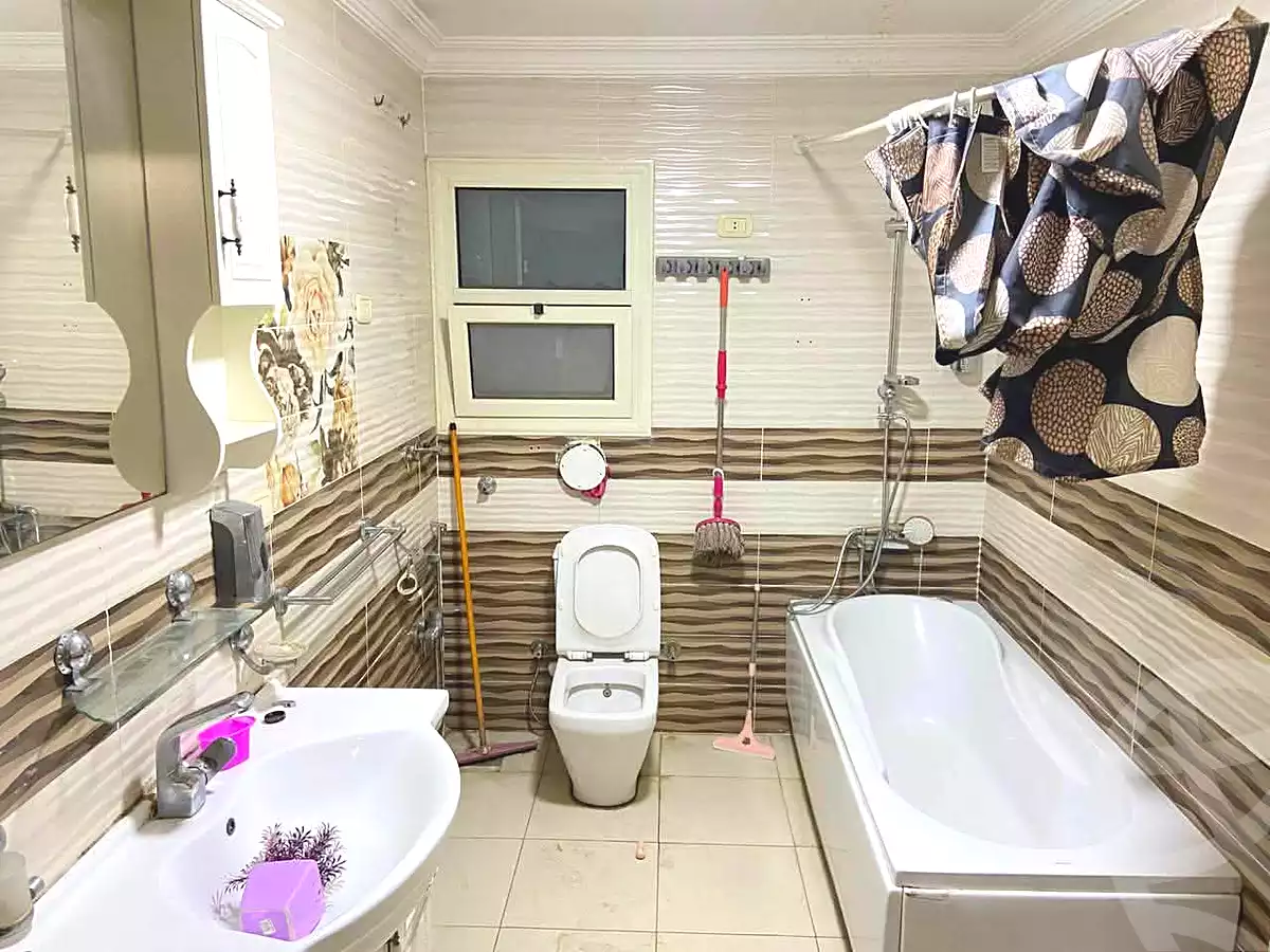 https://aqarmap.com.eg/en/listing/7129123-for-sale-cairo-ain-shams-el-naam-shahin-st