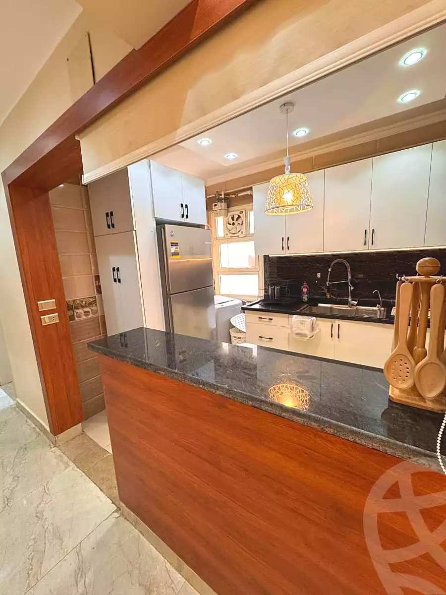 https://aqarmap.com.eg/ar/listing/7129367-for-rent-cairo-6th-of-october-compounds-jn-ktwbr