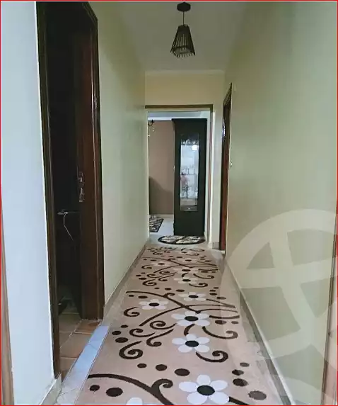 https://aqarmap.com.eg/ar/listing/7129384-for-sale-cairo-helwan-mohamed-sayed-ahmed-st