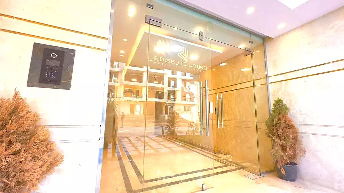 https://aqarmap.com.eg/en/listing/7129444-for-sale-cairo-new-administrative-capital-r7-oia