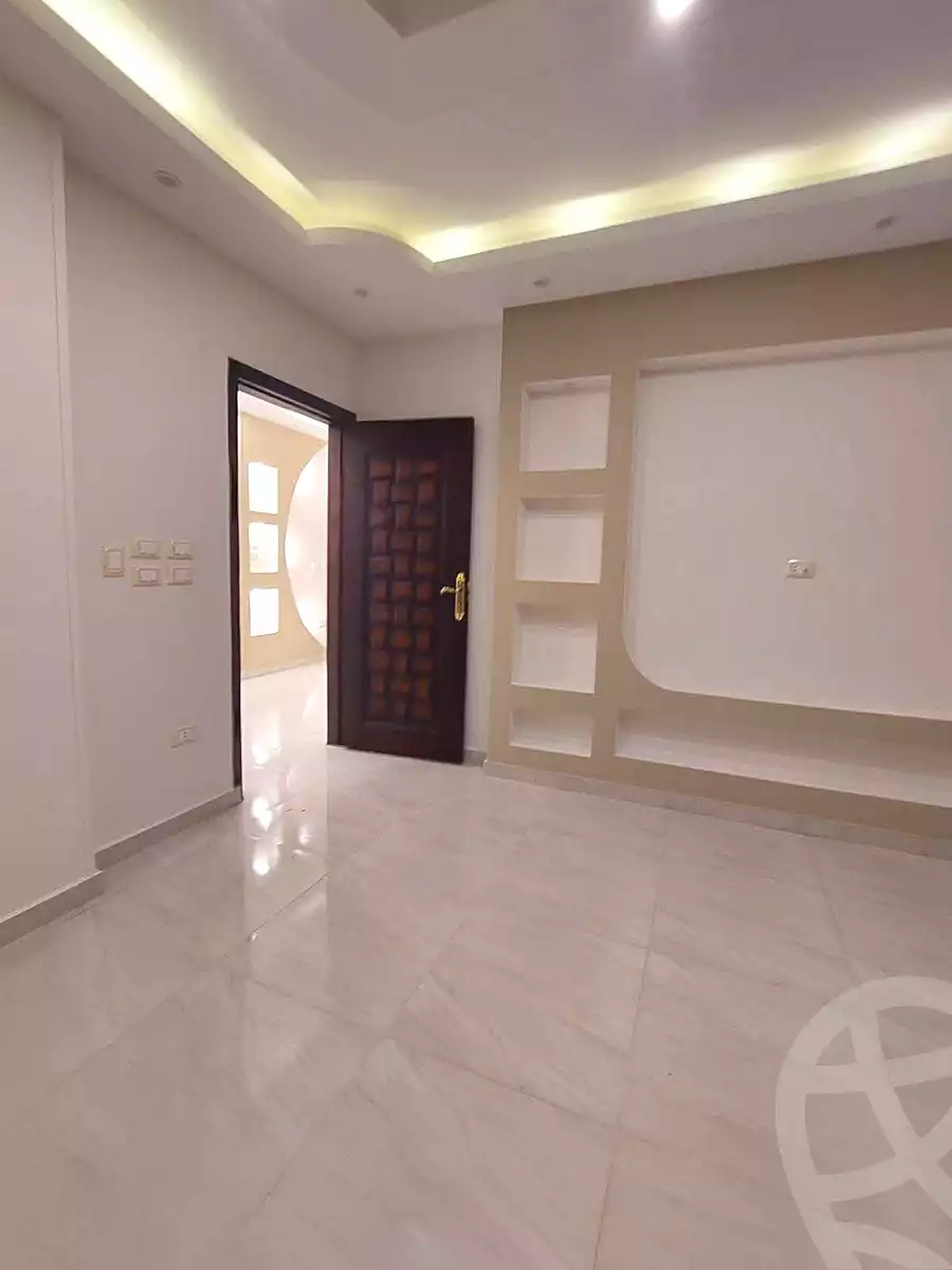 https://aqarmap.com.eg/ar/listing/7129484-for-sale-cairo-helwan-helwan-el-sharkeya-saleh-sobhy-st