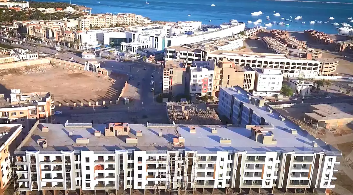 https://aqarmap.com.eg/ar/listing/7129609-for-sale-red-sea-hy-lkwthr