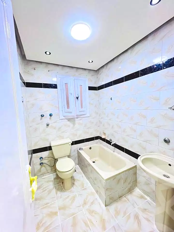 https://aqarmap.com.eg/ar/listing/7129651-for-sale-alexandria-al-agamy-shataa-el-nakheel