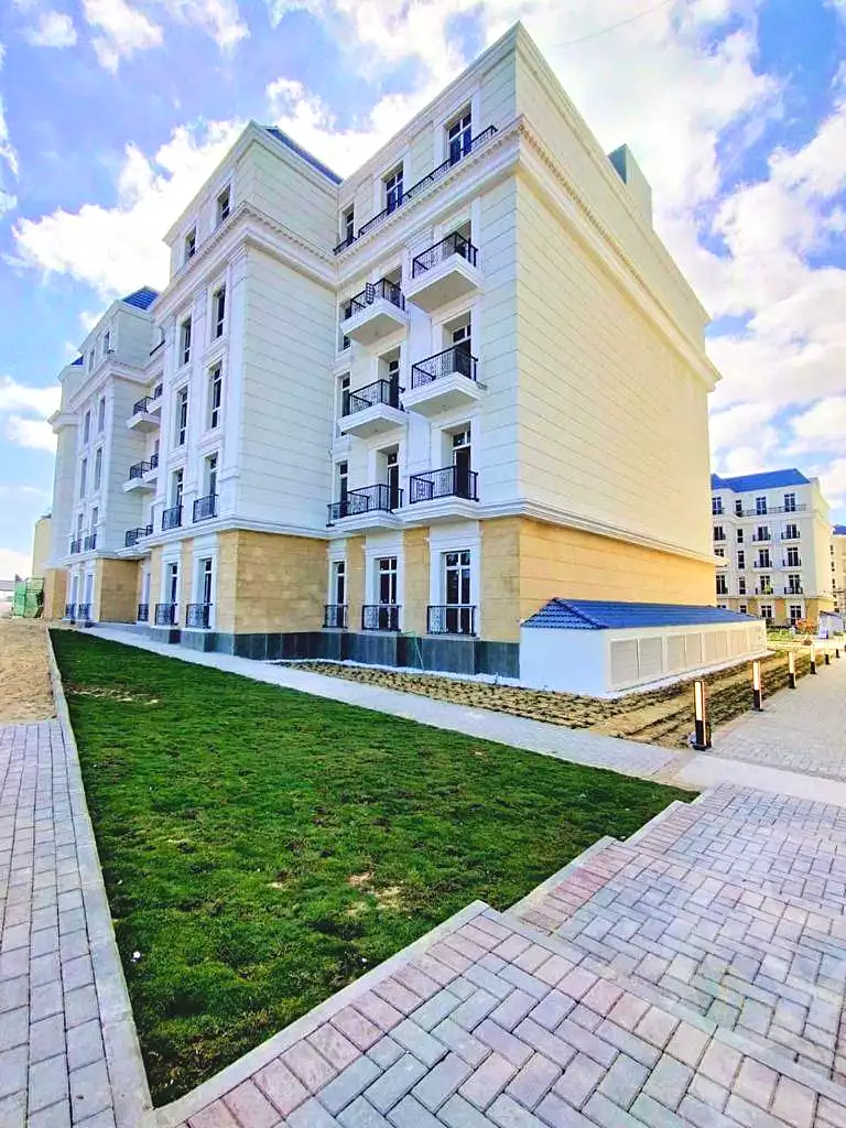 https://aqarmap.com.eg/en/listing/7129645-for-sale-north-coast-new-alamein-mntj-t-l-lmyn-ljdyd-latin-city-city-edge