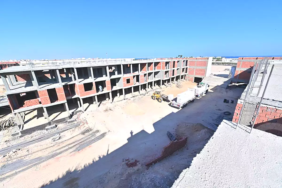https://aqarmap.com.eg/ar/listing/7129727-for-sale-red-sea-hurghada-resorts-platinum-resort