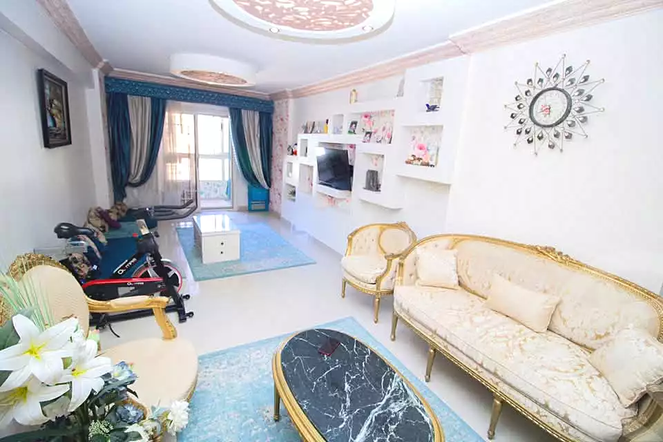 https://aqarmap.com.eg/ar/listing/7130039-for-sale-alexandria-camp-cesar-port-said-street