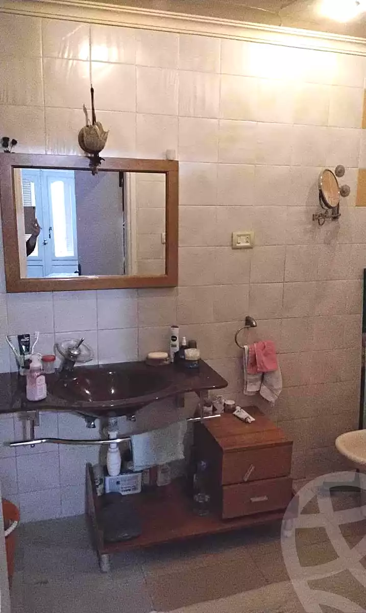 https://aqarmap.com.eg/ar/listing/7130164-for-sale-cairo-new-cairo-first-settlement-neighbourhood-4-hossam-gawesh-st