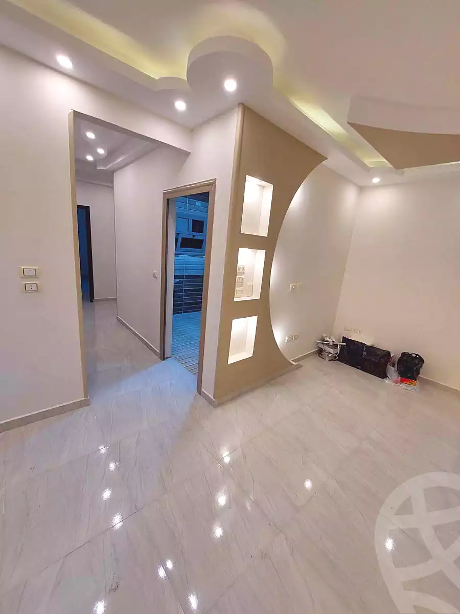 https://aqarmap.com.eg/ar/listing/7130257-for-sale-cairo-helwan-helwan-el-sharkeya-saleh-sobhy-st