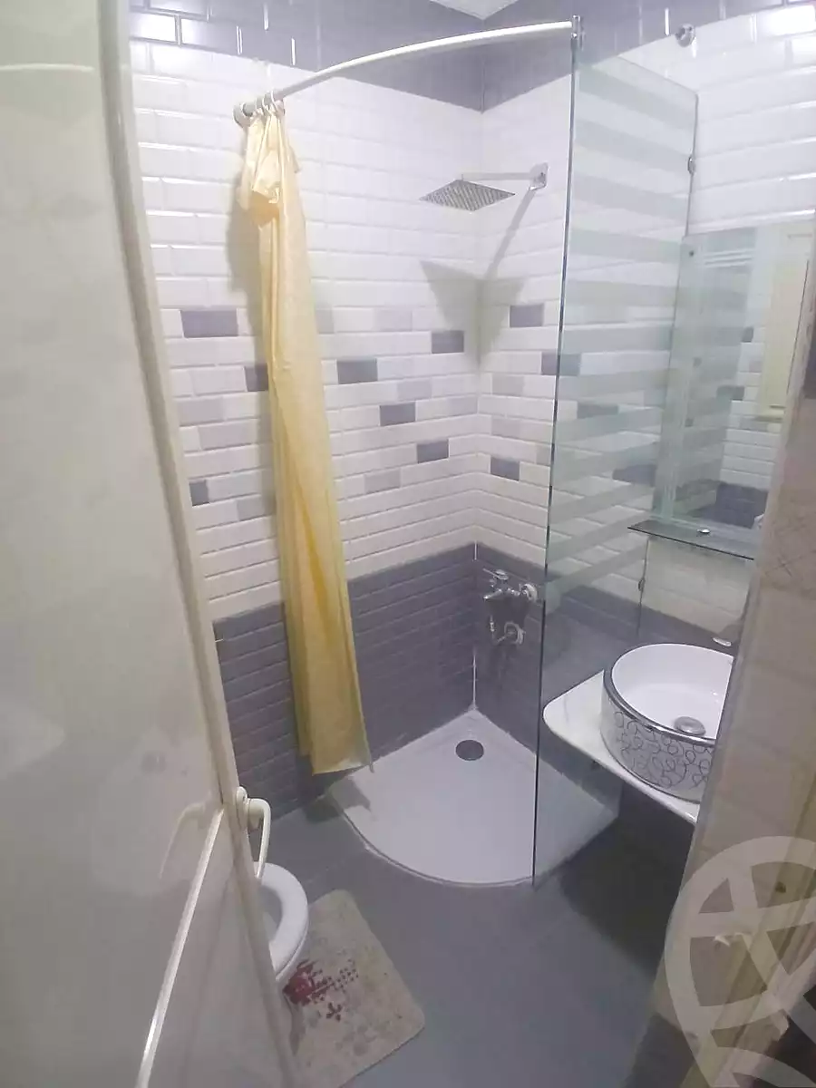 https://aqarmap.com.eg/ar/listing/7130805-for-rent-cairo-el-sheikh-zayed-city-compounds-el-khamayel