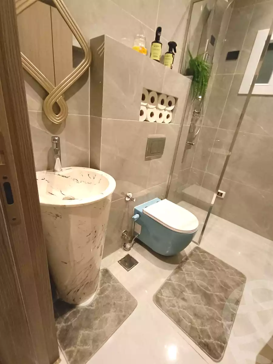 https://aqarmap.com.eg/ar/listing/7130840-for-rent-cairo-el-sheikh-zayed-city-compounds-el-khamayel