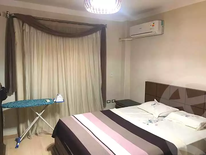 https://aqarmap.com.eg/ar/listing/7130959-for-rent-cairo-6th-of-october-compounds