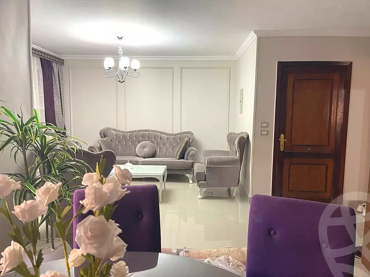 https://aqarmap.com.eg/ar/listing/7130959-for-rent-cairo-6th-of-october-compounds