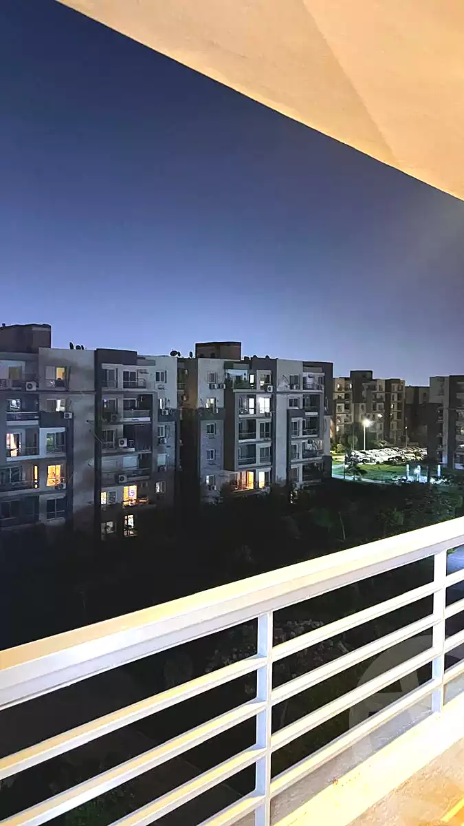 https://aqarmap.com.eg/ar/listing/7131385-for-rent-cairo-el-sheikh-zayed-city-compounds-dr-msr